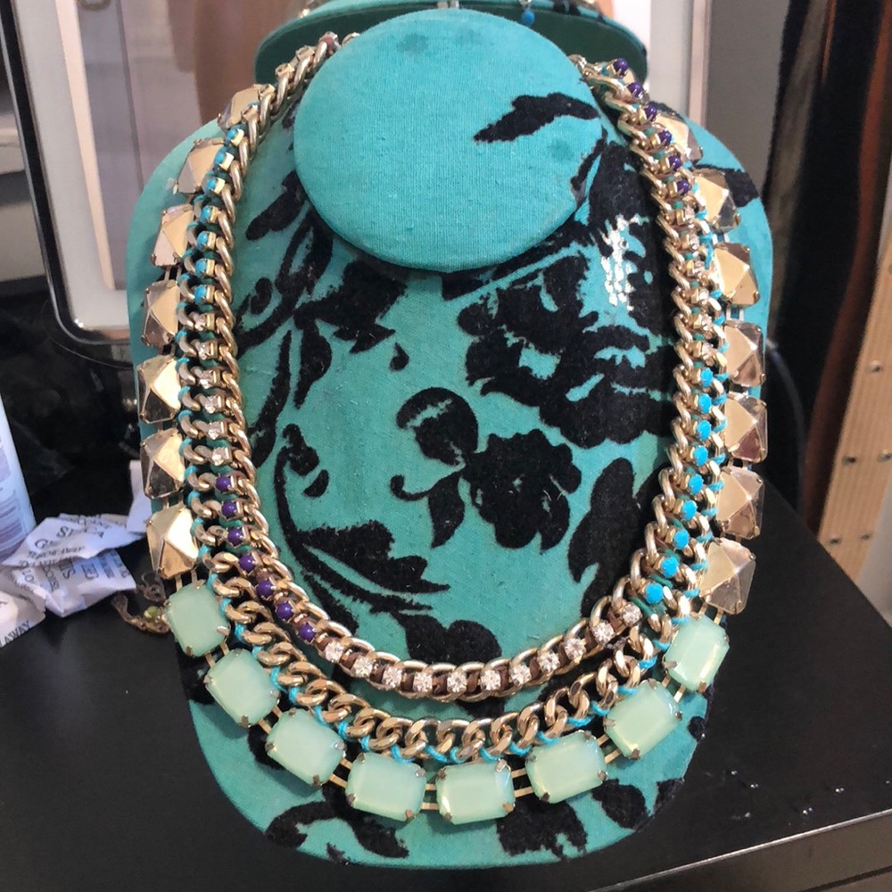Statement necklace